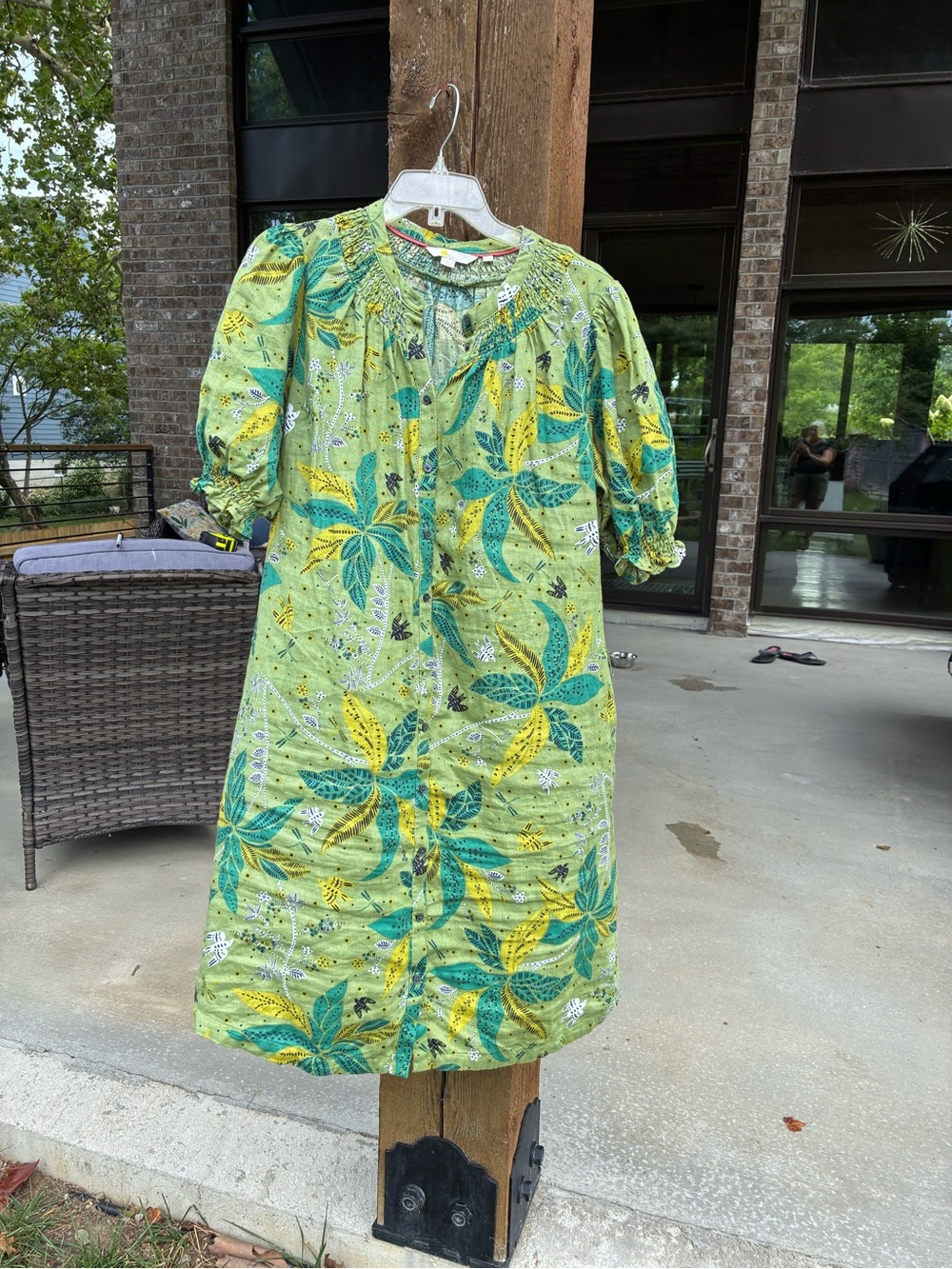 Boden Green and Teal Floral SS Elastic Puff Sleeve Dress.